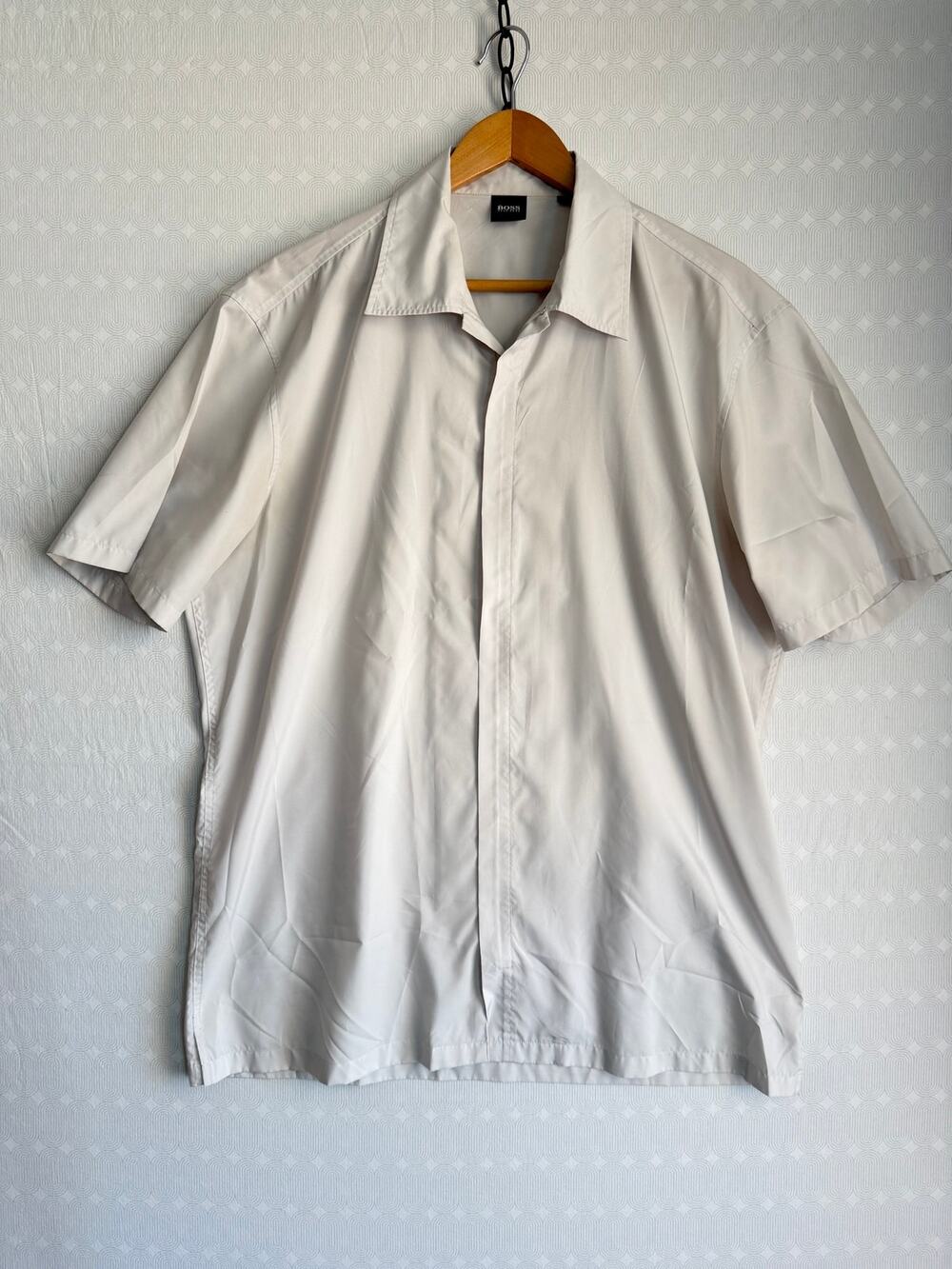 Hugo Boss Men's Short Sleeve Shirt Size L Gray Hidden Placket Nylon